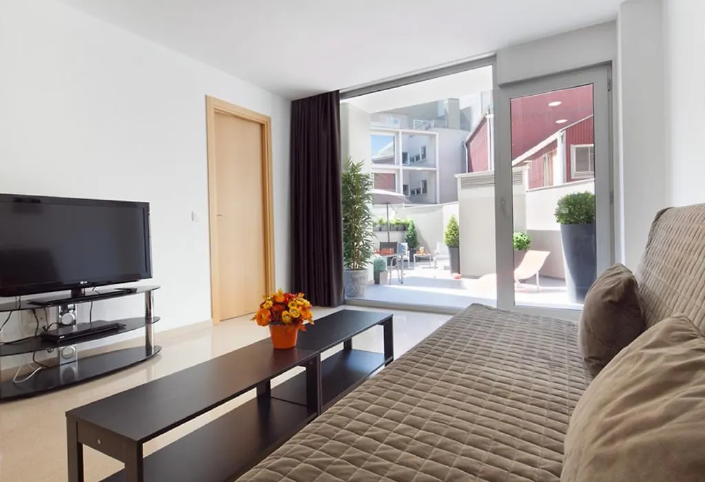 Charmsuites Paralel-1