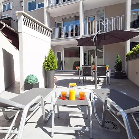 Charmsuites Paralel-2